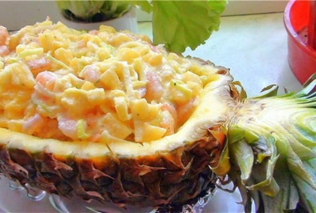 Салат с креветками и авокадо и ананасом рецепт с очень вкусный Салат с креветками и авокадо и ананасом рецепт с очень вкусный